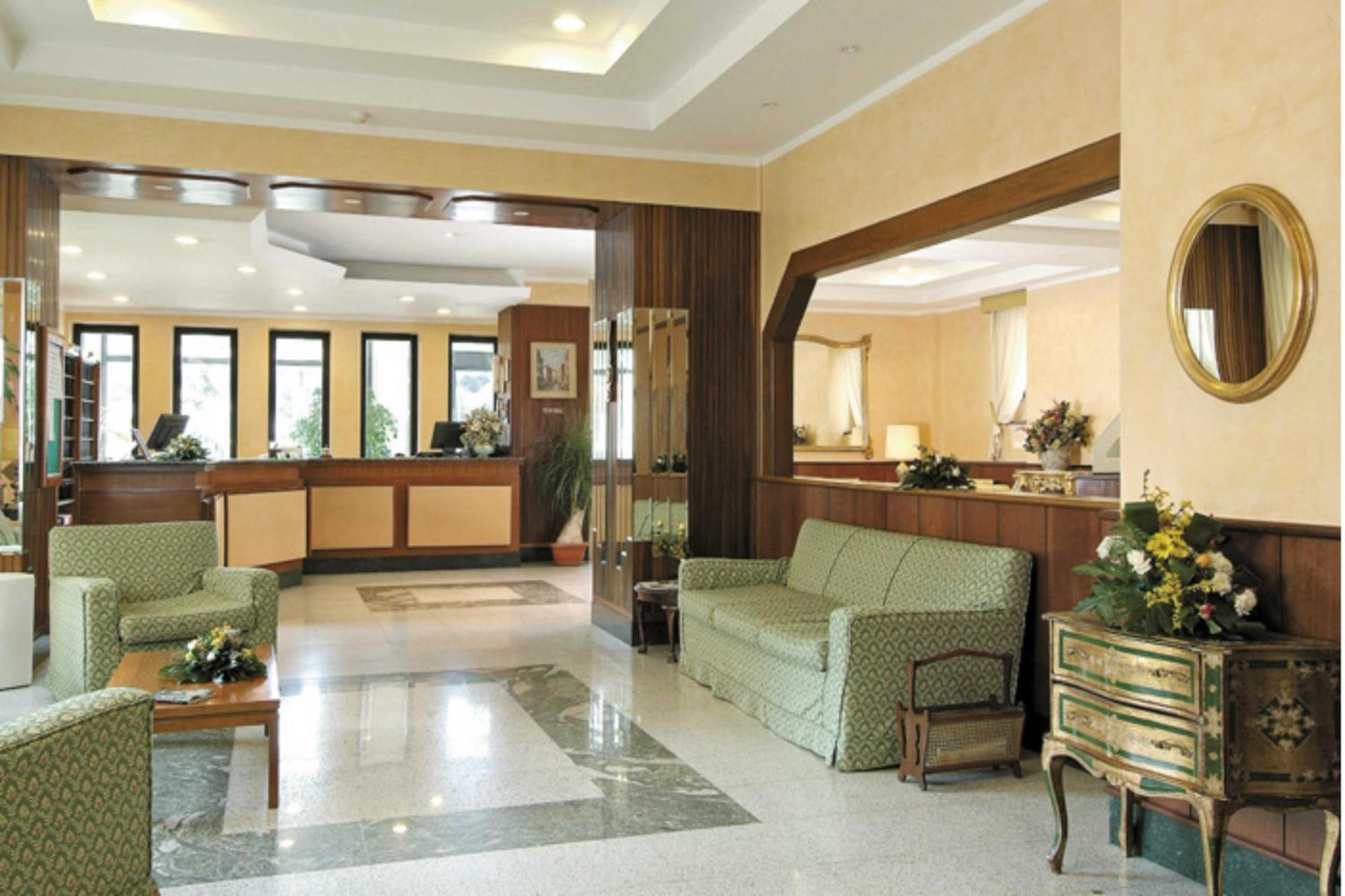 American Hotel Pozzuoli Exterior photo