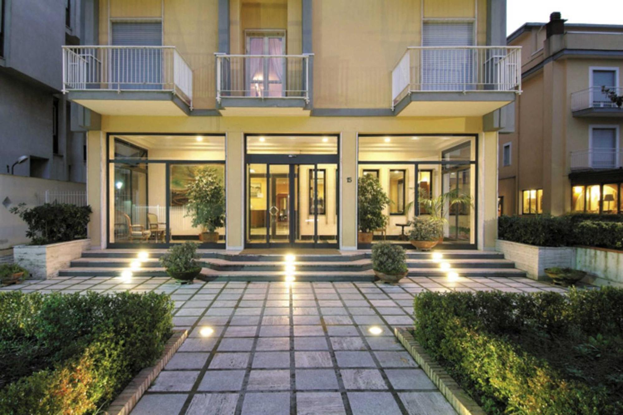 American Hotel Pozzuoli Exterior photo